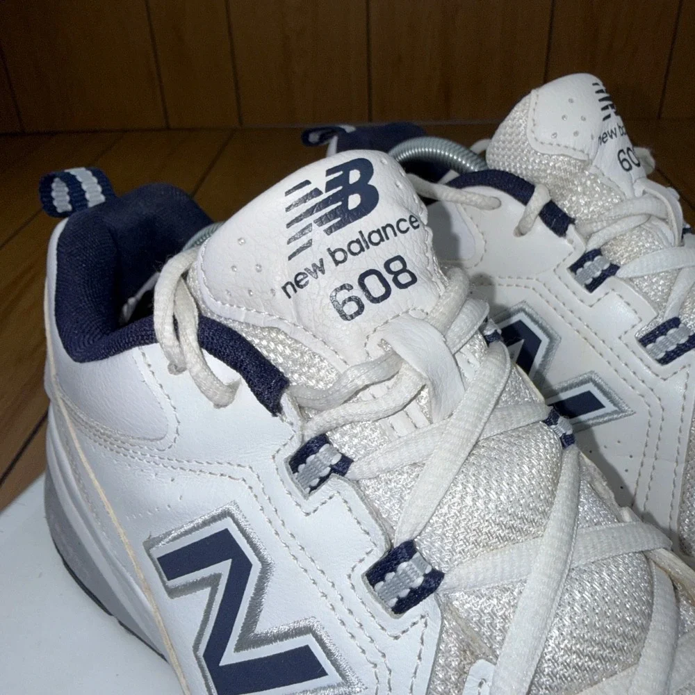 New Balance 608v5 Mens White Navy Leather Training Shoes MX608WN5 Size 10